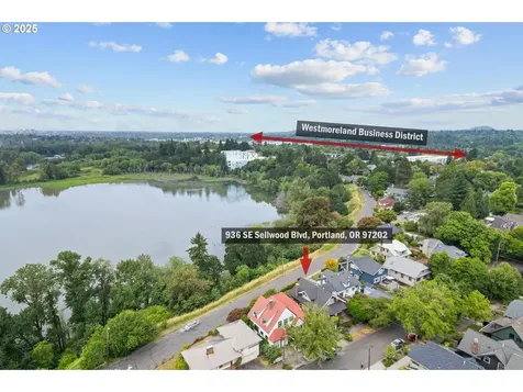 936 SE Sellwood Boulevard Portland OR 97202