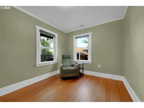 863 W Broadway Eugene OR 97402