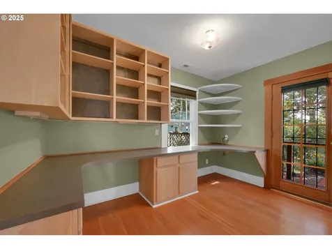863 W Broadway Eugene OR 97402