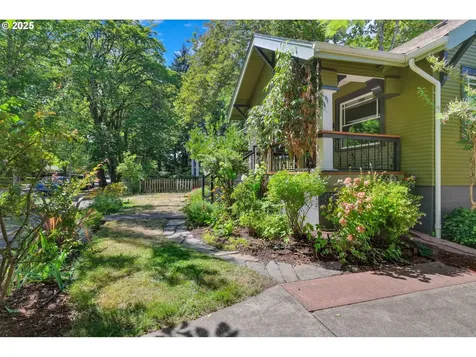 863 W Broadway Eugene OR 97402