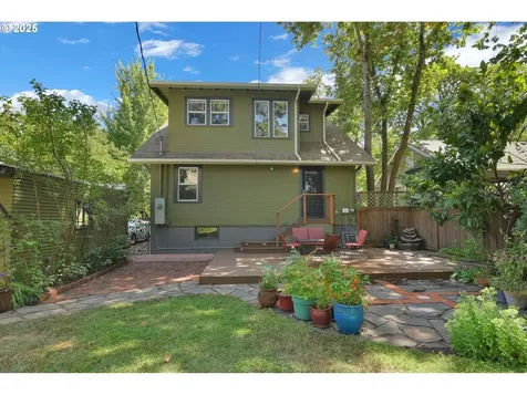 863 W Broadway Eugene OR 97402