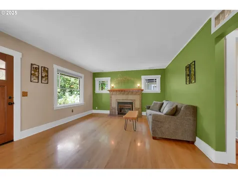 863 W Broadway Eugene OR 97402
