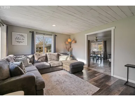 2308 32nd Avenue Longview WA 98632