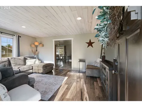 2308 32nd Avenue Longview WA 98632