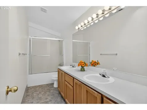 6006 SW View Point Terrace Portland OR 97239