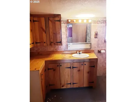 72584 Yarrington Road Elgin OR 97827