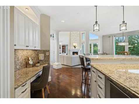 3039 NW Lacamas Drive Camas WA 98607