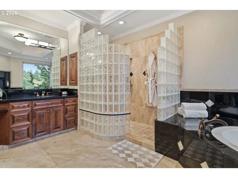 3039 NW Lacamas Drive Camas WA 98607