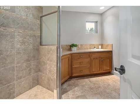 3039 NW Lacamas Drive Camas WA 98607