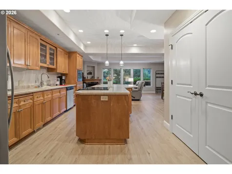 3039 NW Lacamas Drive Camas WA 98607