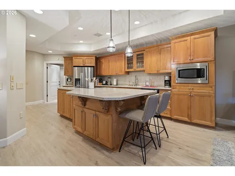 3039 NW Lacamas Drive Camas WA 98607