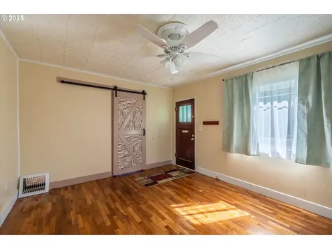 2318 Liberty Street North Bend OR 97459