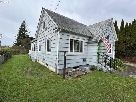 2318 Liberty Street North Bend OR 97459