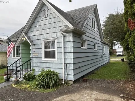 2318 Liberty Street North Bend OR 97459