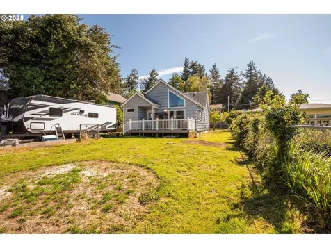 2318 Liberty Street North Bend OR 97459
