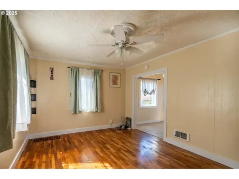2318 Liberty Street North Bend OR 97459
