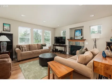1190 SE 2nd Court Lincoln City OR 97367