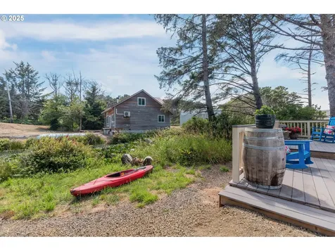 1190 SE 2nd Court Lincoln City OR 97367