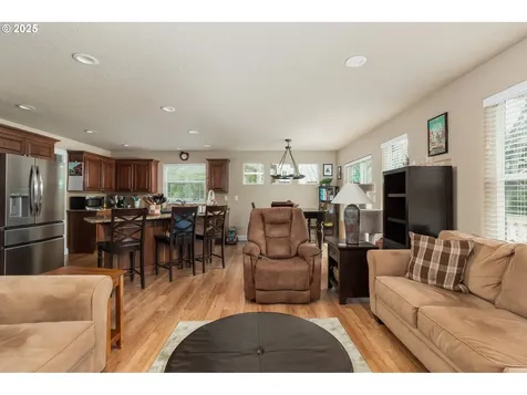 1190 SE 2nd Court Lincoln City OR 97367