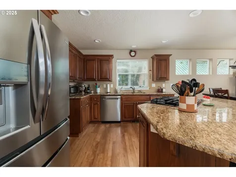 1190 SE 2nd Court Lincoln City OR 97367