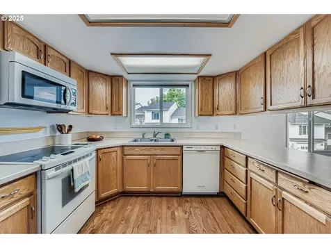 14862 NE Rose Parkway Portland OR 97230