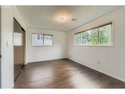 14862 NE Rose Parkway Portland OR 97230