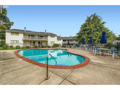 14862 NE Rose Parkway Portland OR 97230