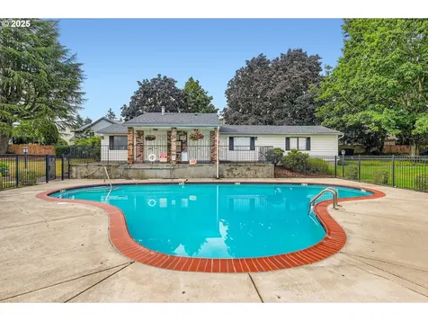 14862 NE Rose Parkway Portland OR 97230