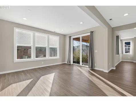 9863 SW Ridge Drive Beaverton OR 97007