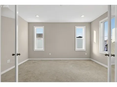 9863 SW Ridge Drive Beaverton OR 97007