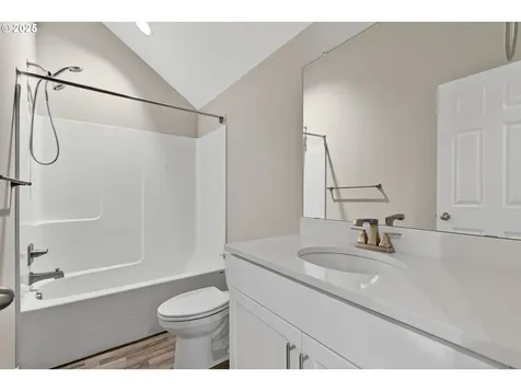 9863 SW Ridge Drive Beaverton OR 97007