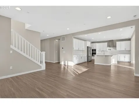 9863 SW Ridge Drive Beaverton OR 97007