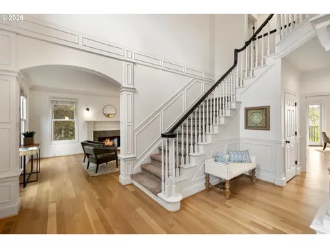 2512 NW Pinnacle Drive Portland OR 97229