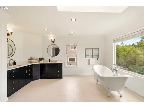 2512 NW Pinnacle Drive Portland OR 97229