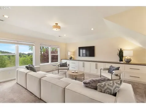 2512 NW Pinnacle Drive Portland OR 97229