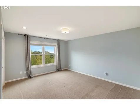2512 NW Pinnacle Drive Portland OR 97229