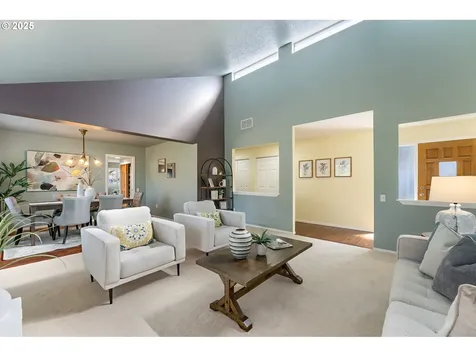 9645 SW Brentwood Place Portland OR 97224