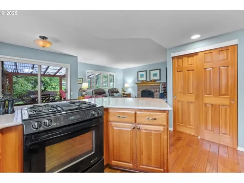 9645 SW Brentwood Place Portland OR 97224
