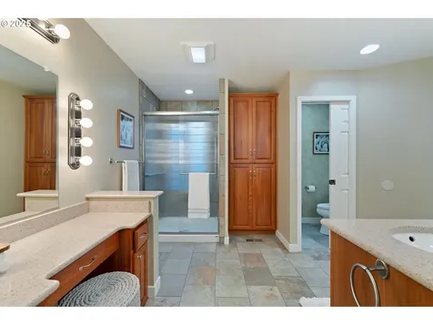 9645 SW Brentwood Place Portland OR 97224