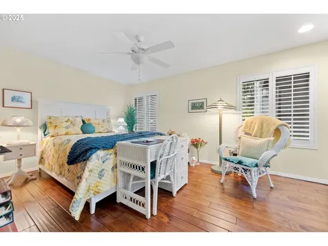9645 SW Brentwood Place Portland OR 97224