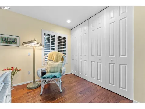9645 SW Brentwood Place Portland OR 97224