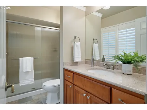 9645 SW Brentwood Place Portland OR 97224