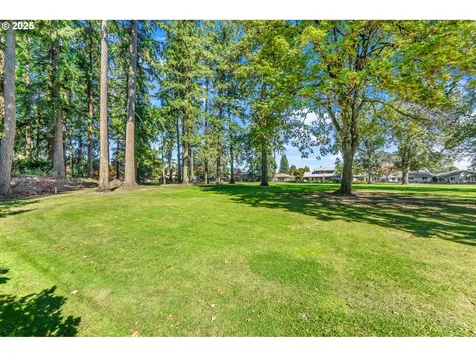 9645 SW Brentwood Place Portland OR 97224