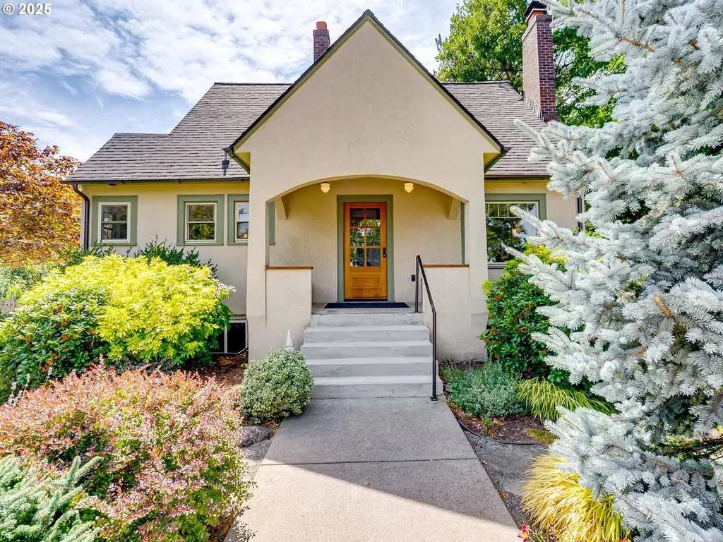 1296 13th Street West Linn OR 97068