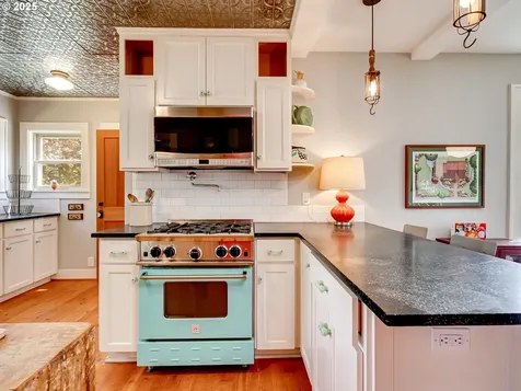 1296 13th Street West Linn OR 97068