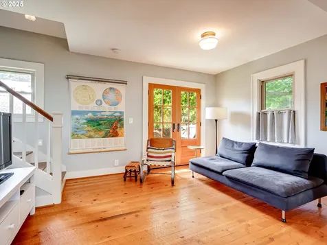 1296 13th Street West Linn OR 97068