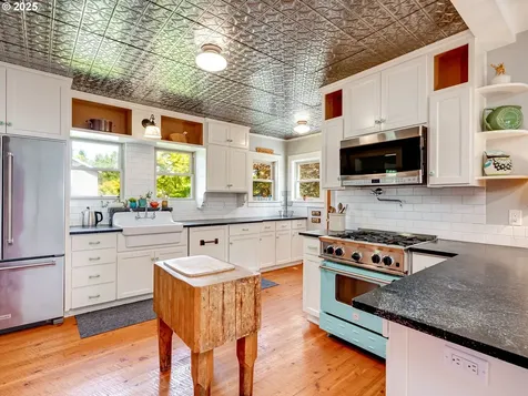 1296 13th Street West Linn OR 97068