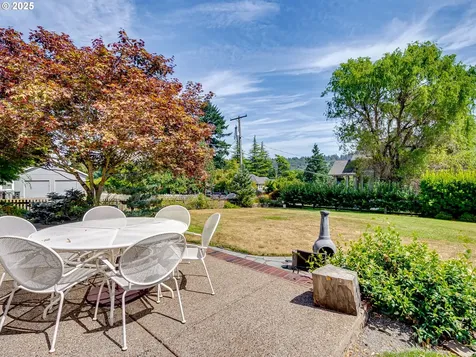 1296 13th Street West Linn OR 97068