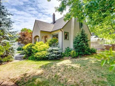 1296 13th Street West Linn OR 97068