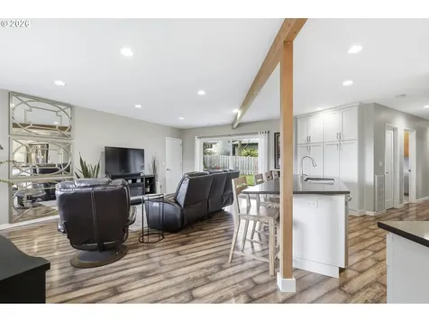 4660 NW 187th Avenue Portland OR 97229